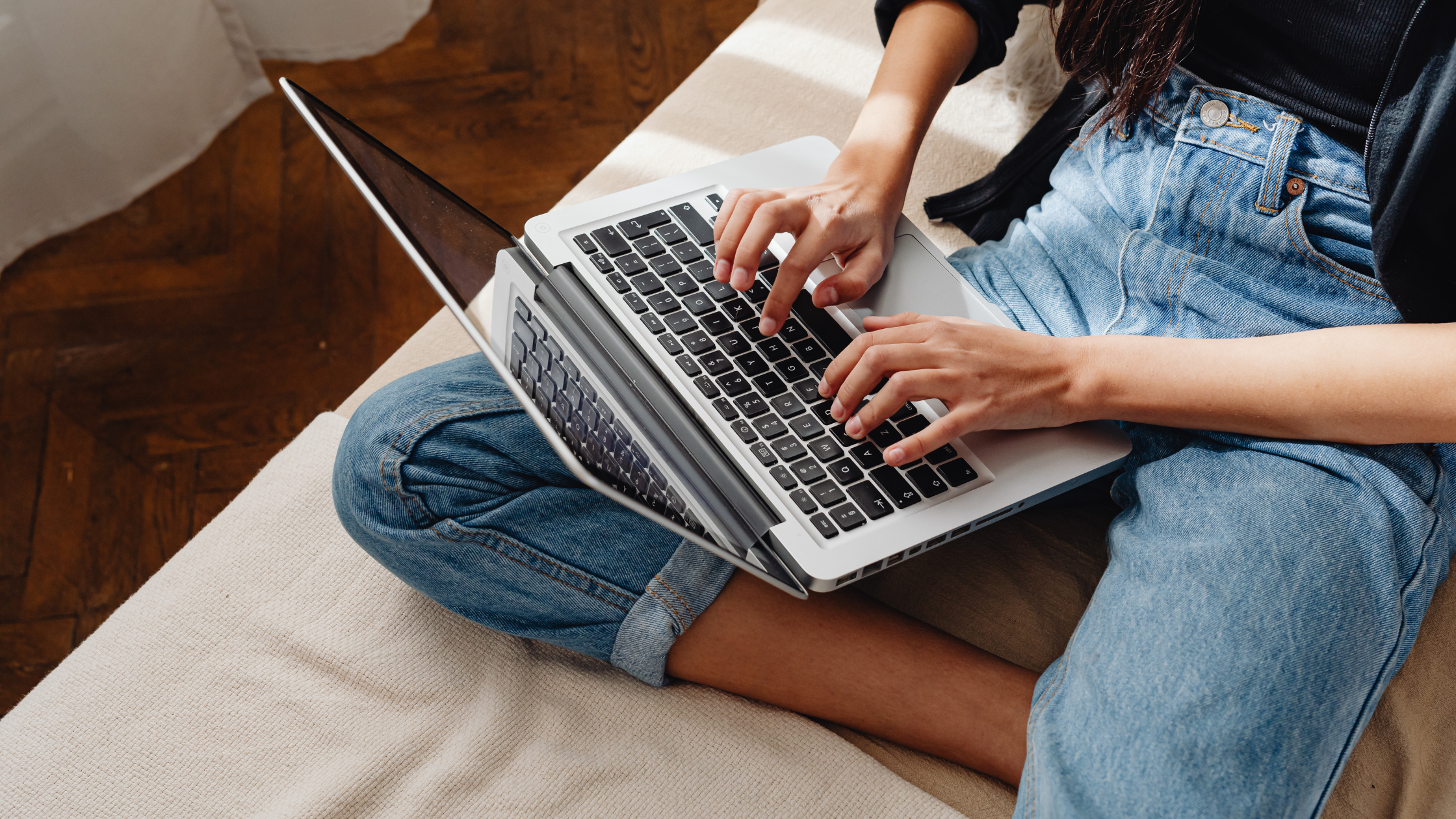 How to Declutter Your Email Inbox Without Missing Important Messages